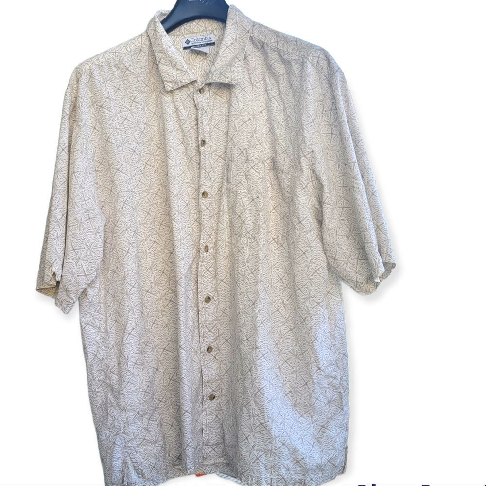 COLUMBIA Men's Campshirt Button up Palm Trees Prints Beige and Tan Size XL.Pre